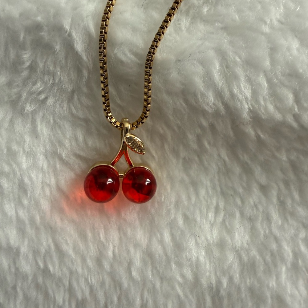 Solarie Cherry Luxe Pendant 18” Necklace